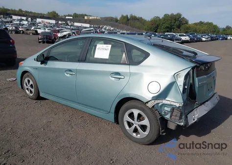 2015 Toyota Prius Three z USA, uszkodzony, nr VIN JTDKN3DU3F1977760